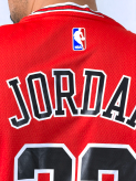کیت بسکتبالی وارداتی تیم شیکاگو Chicago Bulls جنس فلامنت (تایلندی)