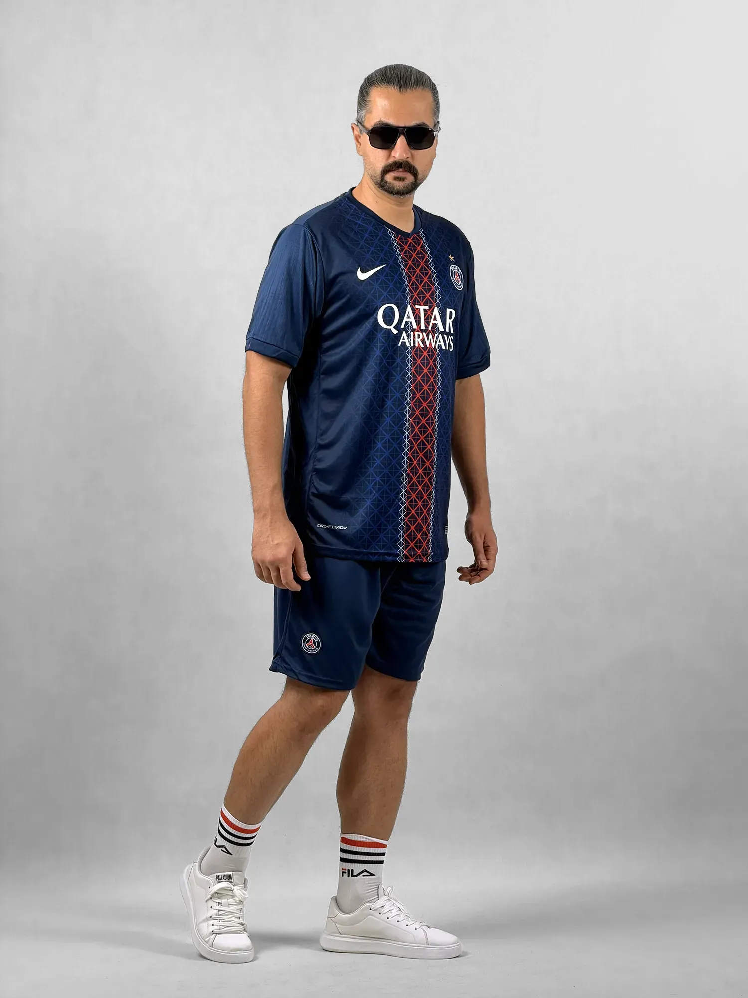 کیت فوتبالی وارداتی تیم پاریس PSG جنس فلامنت (تایلندی)