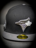 کلاه بک فیت نیو ارا TORONTO BLUE JAYS 40TH SEASON نقاب طوسی سایز 57.7 | کد 183