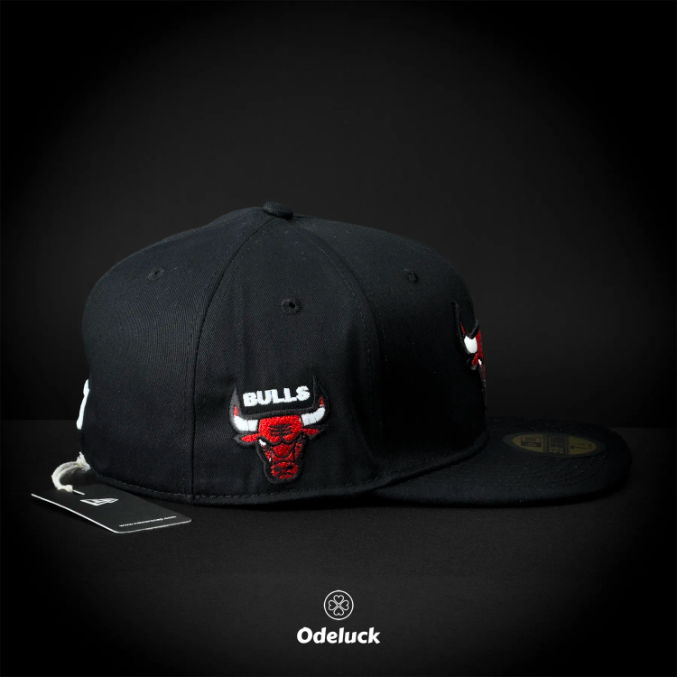 کلاه کپ فیت بک آستردار کیفیت مستر NEW ERA - CHICAGO BULLS نمای بغل