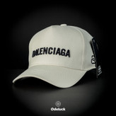 کلاه کپ بیسبالی کتان آستردار سگک فلزی BALENCIAGA | نمای روبرو کرم روشن