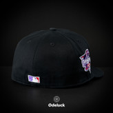 کلاه کپ بک فیت کتان استراکچردار کیفیت مستر NY YANKEES - 2000 WORLD SERIES | نمای پشت