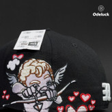 کلاه کپ بک فیت ♥ NEW ERA - LA 31 HATS SAN VALENTINO | جزئیات گلدوزی چپ