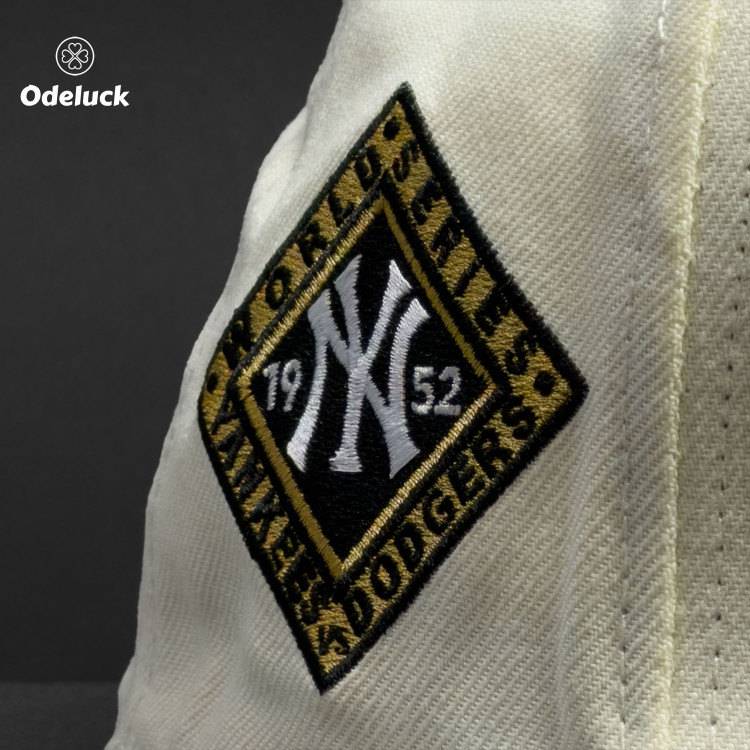 کلاه کپ بک فیت NEW ERA - NY YANKEES WORLD SERIES 1952 | جزئیات گلدوزی بغل