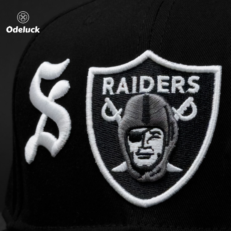 کلاه کپ فیت بک مدل LAS VEGAS RAIDERS BXR از برند NEW ERA | جزئیات گلدوزی جلو