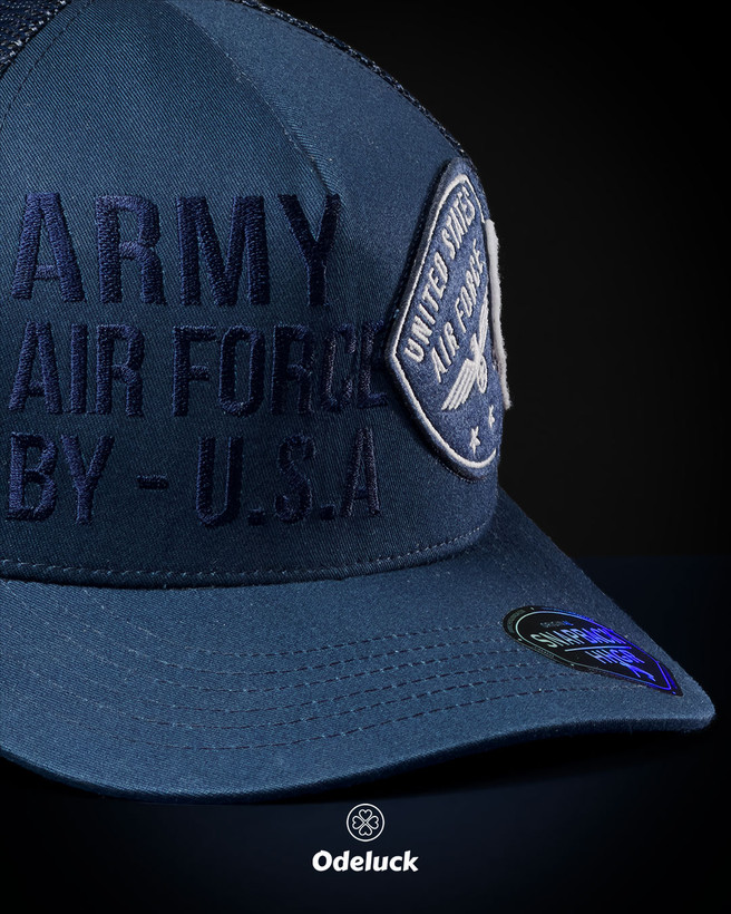 گلدوزی برجسته متنی Army Air Force U.S.A روی پارچه کتان سرمهای