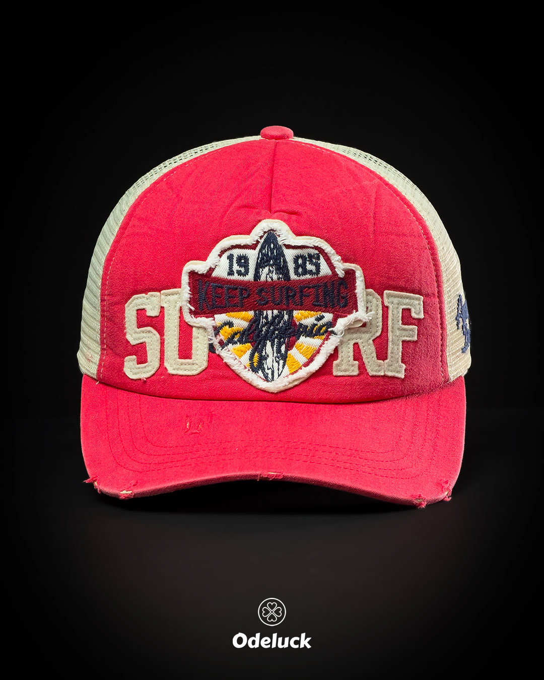 کلاه پشت تور زاپدار قرمز کرم برند چانگ لیم طرح Surf California