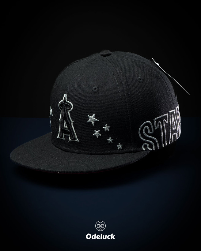 نمای زاویهدار کلاه نیو ارا LOS ANGELES ANGELS با نوشته STARS شبرنگ
