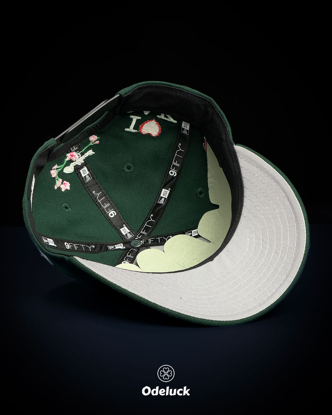 نمای داخل کلاه کپ نیو ارا OAKLAND ATHLETICS BUTTERFLY سبز و زیر نقاب طوسی روشن