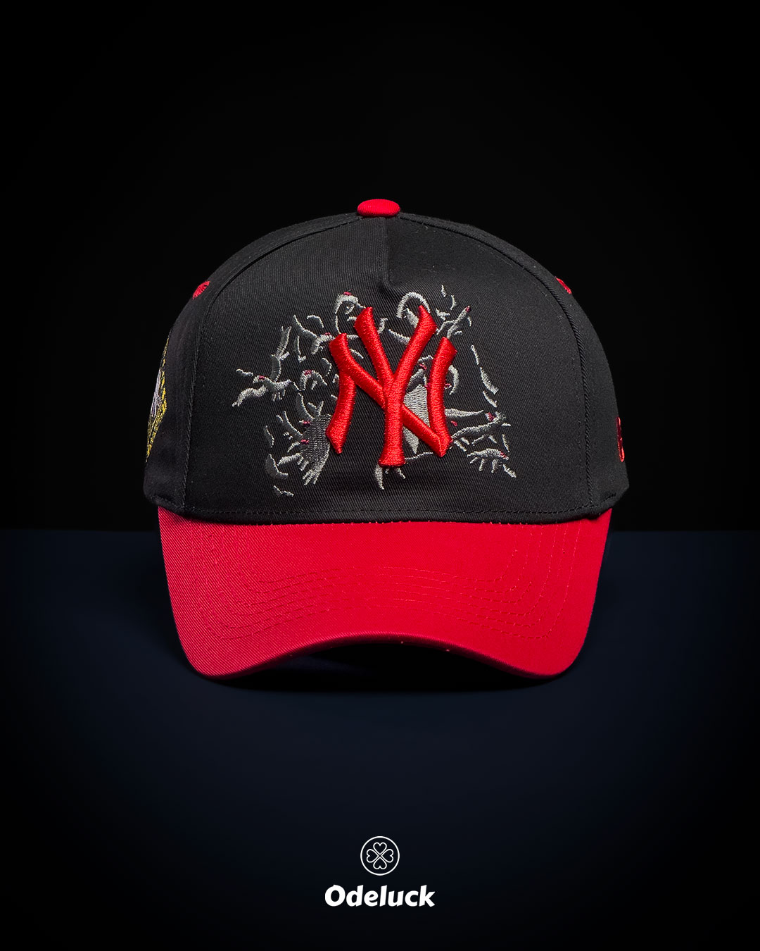 کلاه کپ اسنپ بک نیو ارا 1952 NY YANKEES مشکی قرمز ۵ پنل نمای روبرو