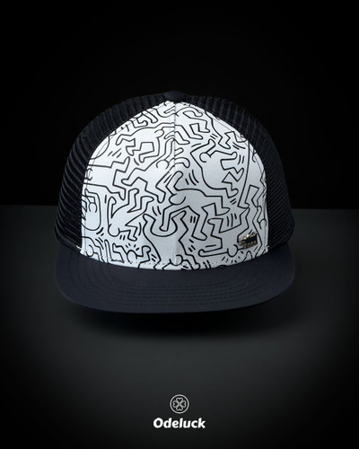 کلاه کپ پشت تور نقاب تخت Keith Haring x CHUNGLIM طرح پاپ آرت نمای روبرو