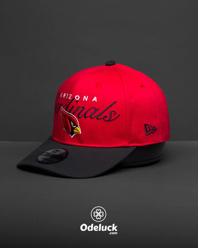 نمای سهرخ کلاه اسنپ بک قرمز و مشکی CARDINALS با لوگوی گلدوزی شده کد 484