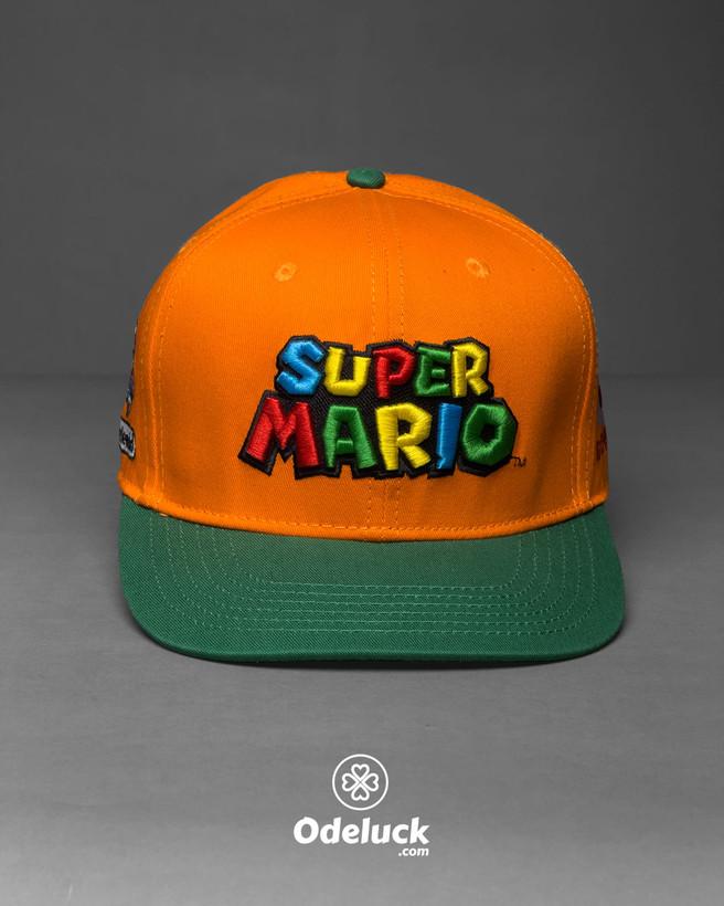 نمای روبهرو کلاه اسنپبک نیو ارا Super Mario نارنجی با نقاب سبز کد 501